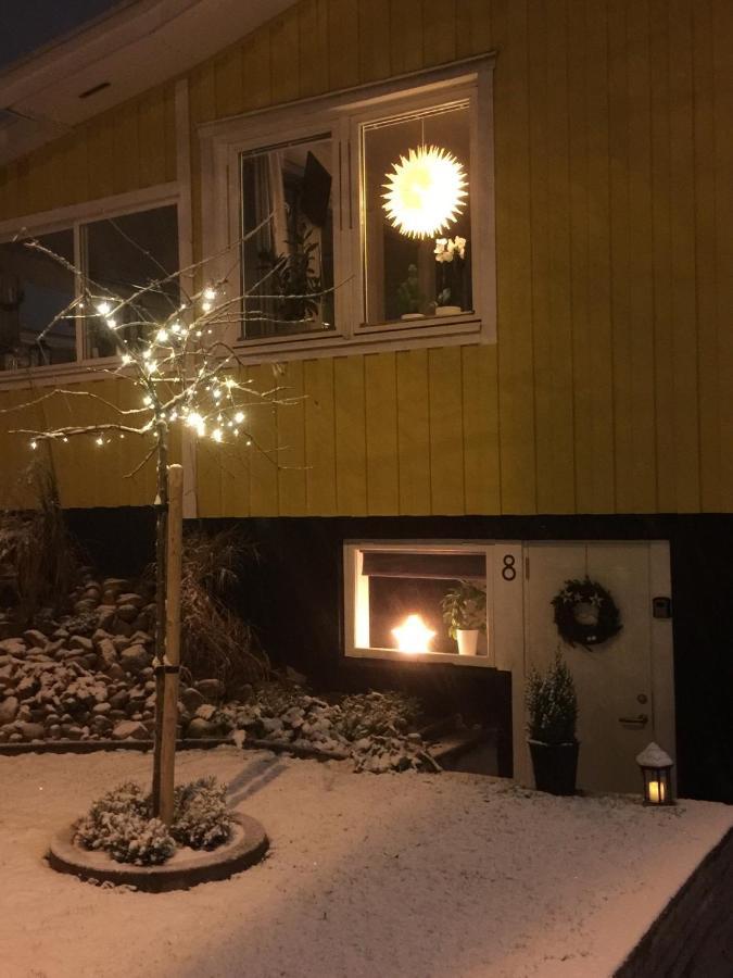 فندق Laegenhet Centralt I Vaernamo Vid Apladalen المظهر الخارجي الصورة